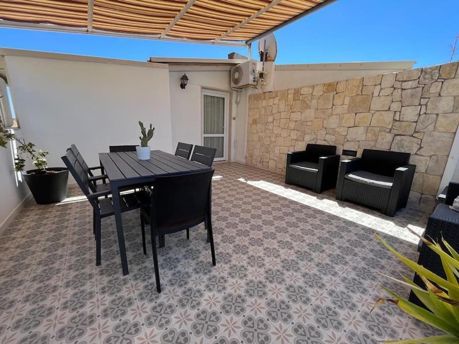 Domus Claudia - Casa Vacanze Syracuse ภายนอก รูปภาพ