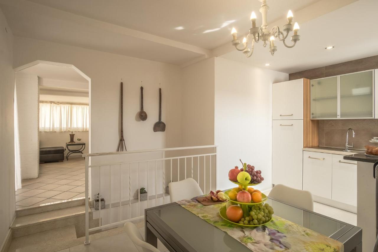 Domus Claudia - Casa Vacanze Syracuse ภายนอก รูปภาพ