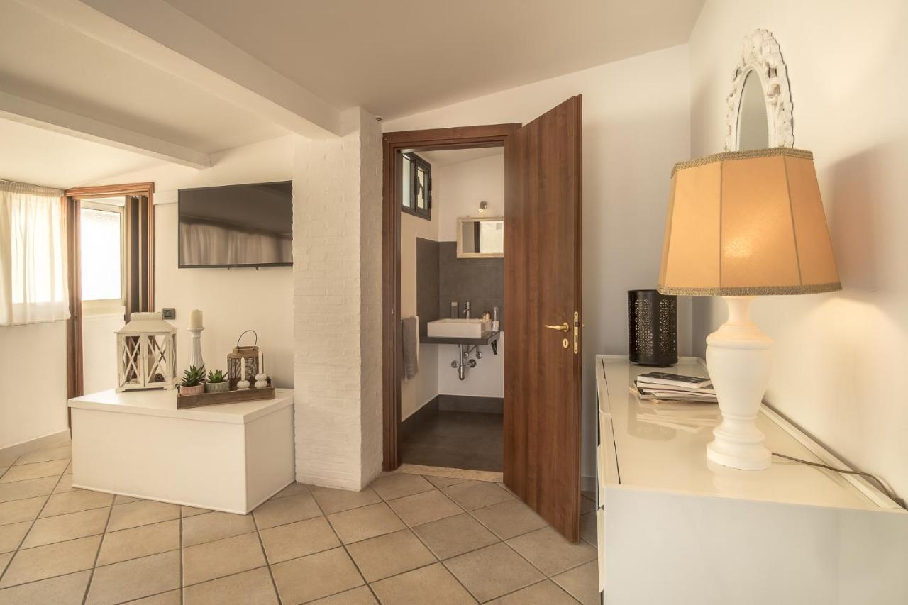 Domus Claudia - Casa Vacanze Syracuse ภายนอก รูปภาพ